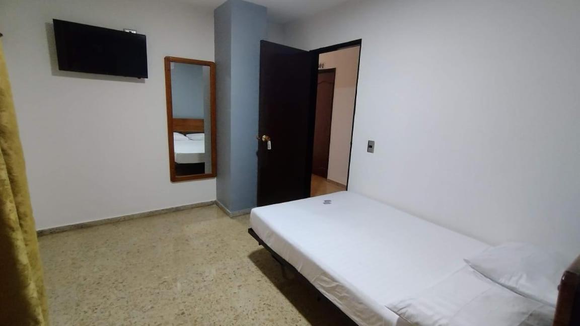Hotel Medellin Kapital Екстериор снимка