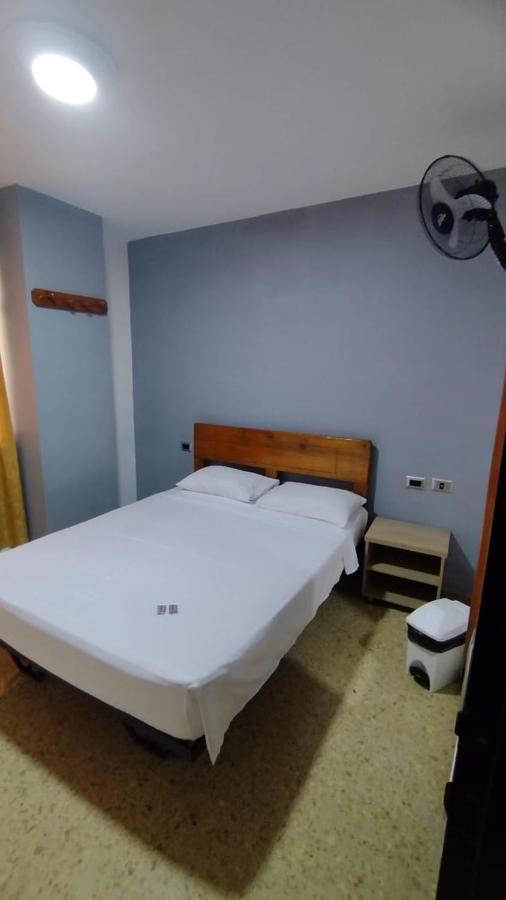 Hotel Medellin Kapital Екстериор снимка