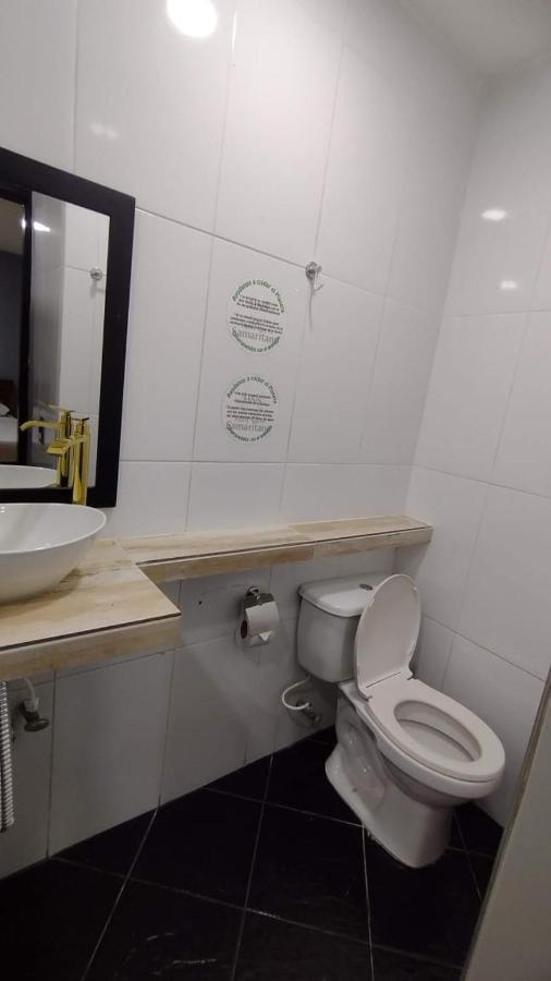 Hotel Medellin Kapital Екстериор снимка