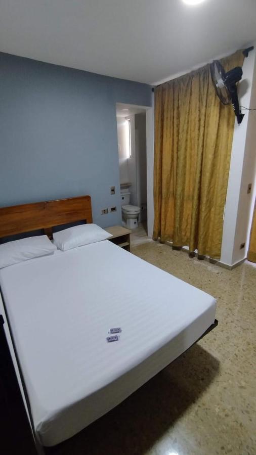 Hotel Medellin Kapital Екстериор снимка