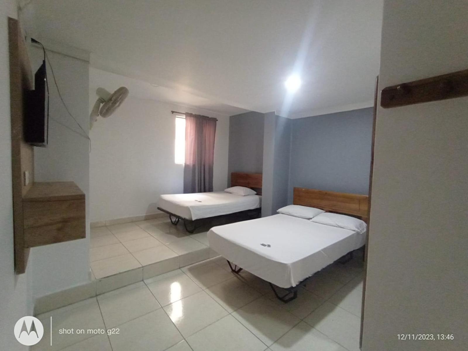 Hotel Medellin Kapital Екстериор снимка